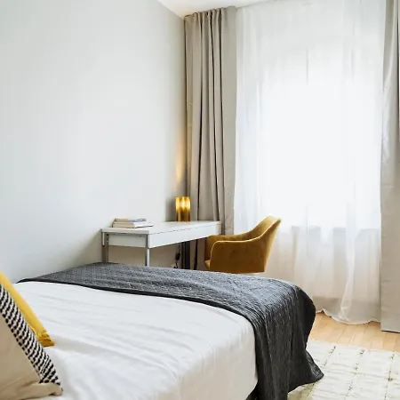 Luxurious 3br Flat - Amazing Views - 3 Balconies * Bucharest