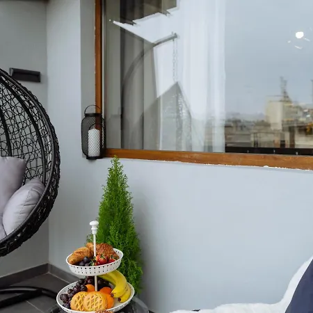 Apartment Luxurious 3br Flat - Amazing Views - 3 Balconies *