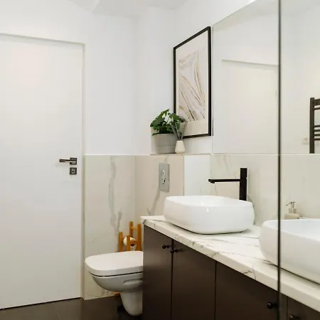 Appartamento Luxurious 3br Flat - Amazing Views - 3 Balconies Bucarest