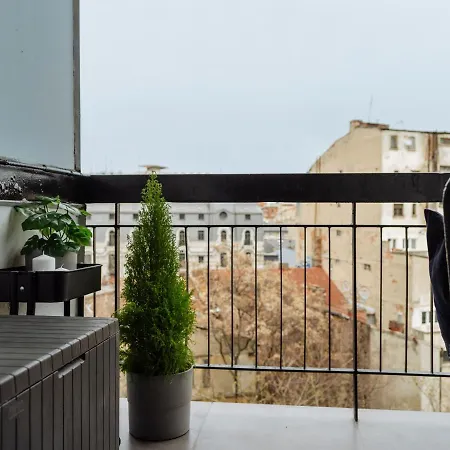 Luxurious 3br Flat - Amazing Views - 3 Balconies * Bucarest